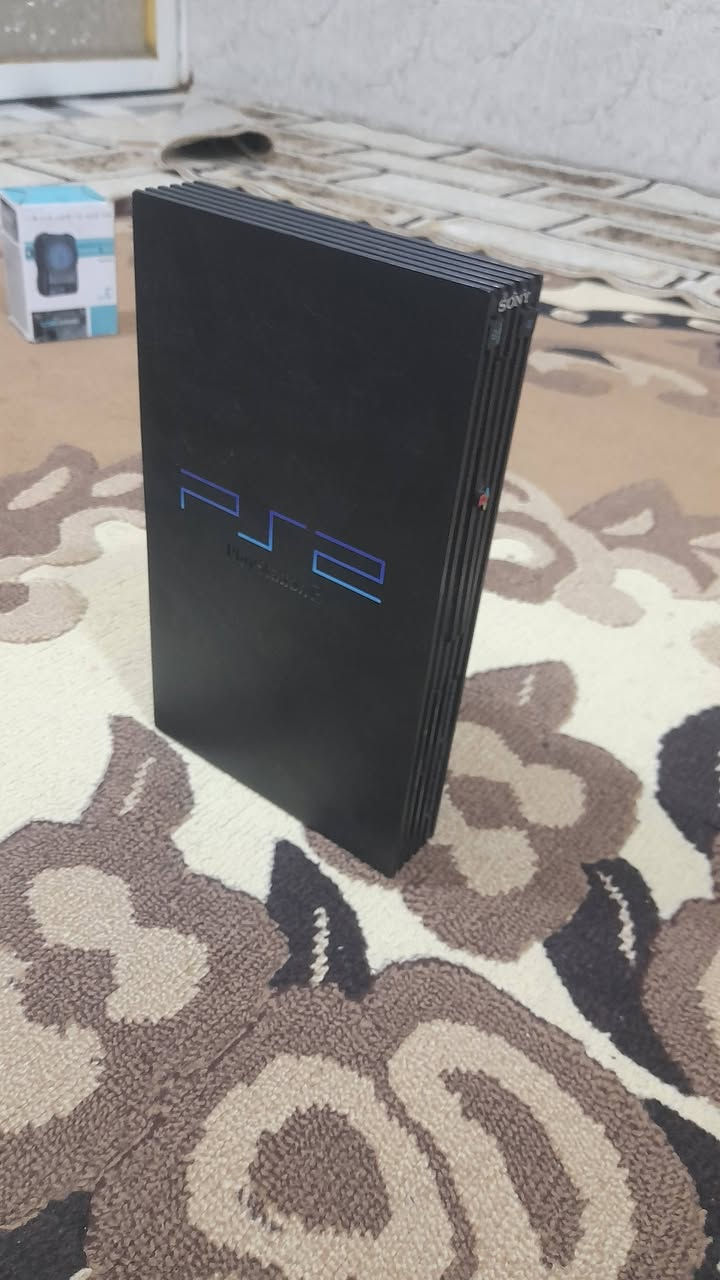 بلي 2 للبيع  السعر 50المكان الناصريه السكك ***********
