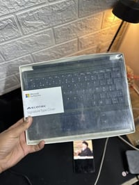 كيبورد سيرفس • جديد • اسود