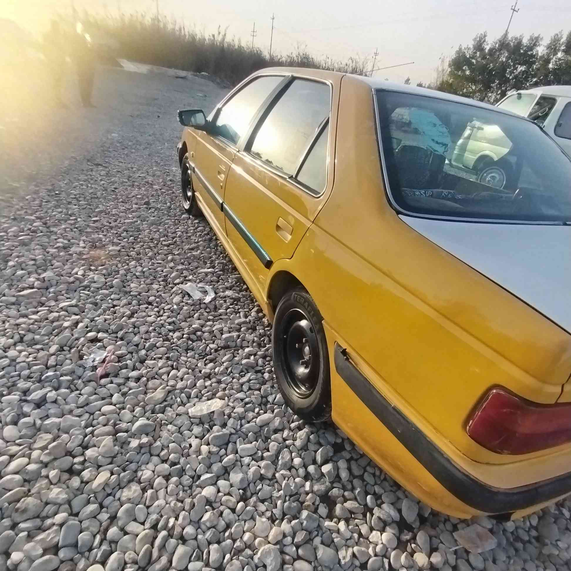 بيجو بارص 2015 مكفوله بيه هلالات مصلحه رقم واسط تحويل مباشر مكانه واسط سعر 46 وبيه مجل قليل
***********
