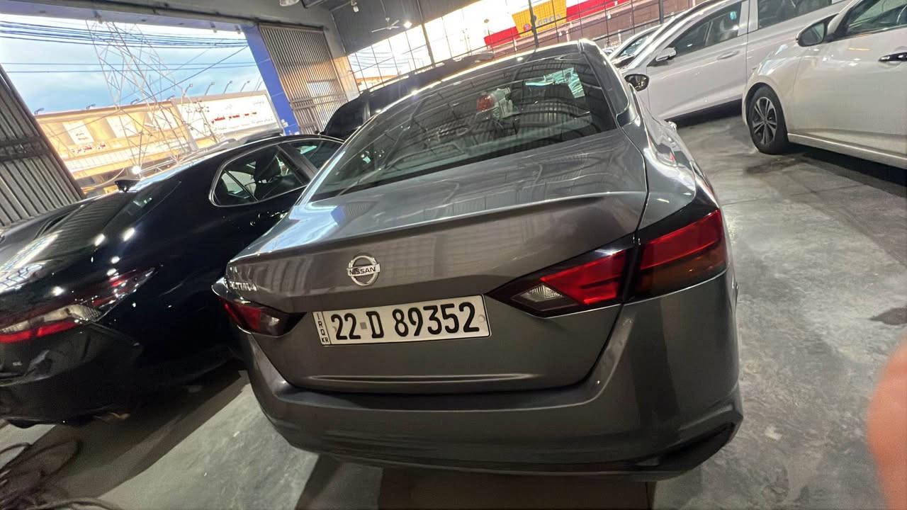 نیسان ئالتیما
مۆدێل 2022 
یەک  بست چاملخی پیشەوەی سبوخە 
بەبێ ژورەوە و بەبێ ئیرباگ 
مواسەفات s
30مایل رۆشتوە 
سعر 145$ مجالی تیدایە 
ژ.م *********** Singapore
