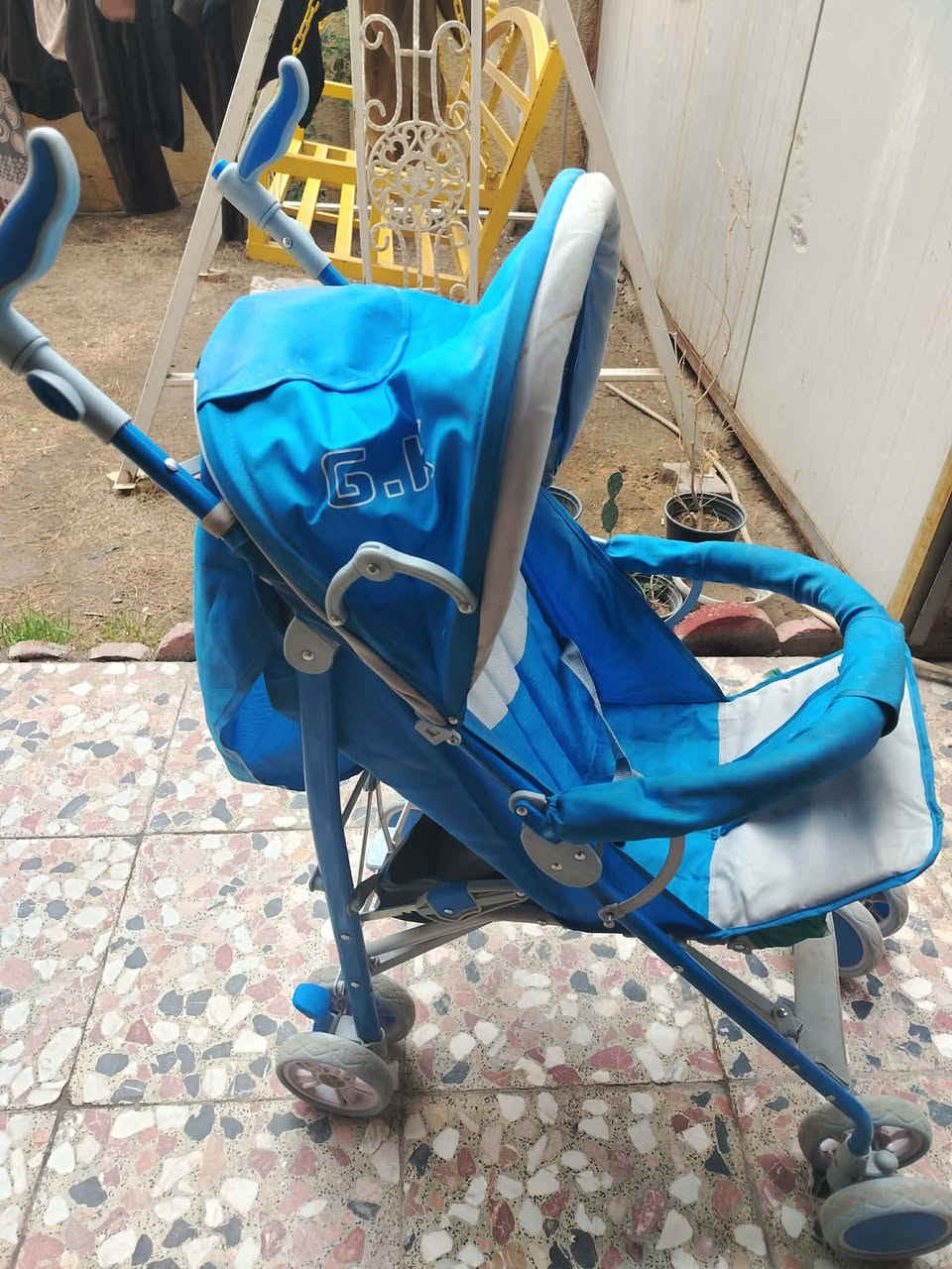 للبيع عربانه نضيفه اي كسر ما بيها وكرسي طعام للبيع بي عيب بسيط بالقماش


**إذا كنت صاحب هذا الإعلان وتريد حذفه لأي سبب، رجاءا أرسل رسالة إلى الدعم الفني**