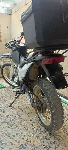 السلام عليكم قفاز للبيع ياباني مال حاويه بس المكينه مال ايراني قفاز نظيف من كل شيء مكفول من السرقه والاشكالات القانونيه والمكينه جديده ما مفتوحه ابدا سعر القفاز 800,000 الف... اللي يحب يشتري يتصل على ***********
