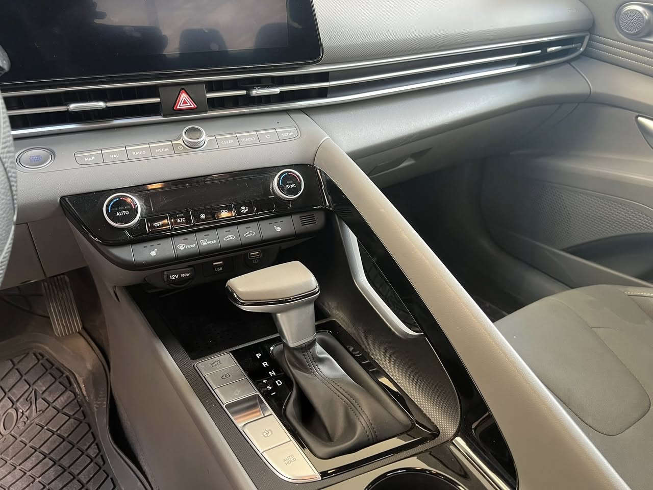 السلام عليكم
النترا 23 
وارد امريكا حدثها بس بنيد
بدون دواخل 
ليبل واحد 
محركها 2000 دوش
فول عدا الفتحة 
سعر 155
مرقم اربيل بسمي 
العنوان صلاح الدين  سامراء


**إذا كنت صاحب هذا الإعلان وتريد حذفه لأي سبب، رجاءا أرسل رسالة إلى الدعم الفني**