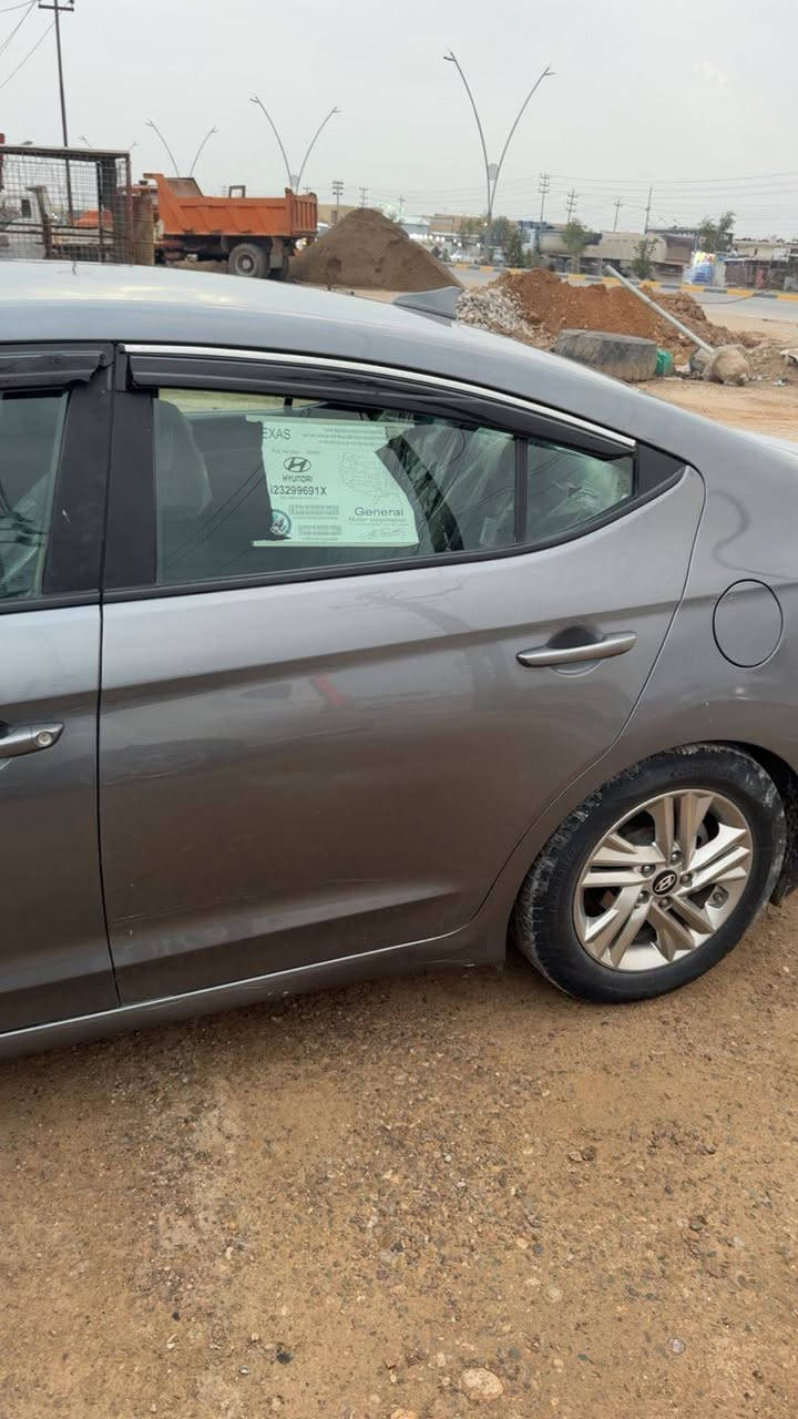 للبيع النترا 2019
وارد أمريكي مكينه 2000 خير من الله كير اي تي المرغوب حادث جاملغ خلفي والباقي ب العراق طخات لغد شاصي مكفول السياره ما ناقصها شي شغل واطلع للبصره 
السعر 120 السونار كدامك 
بيها منظومه غاز منظومه زنون ب ٤٠٠ الف شادها ***********
