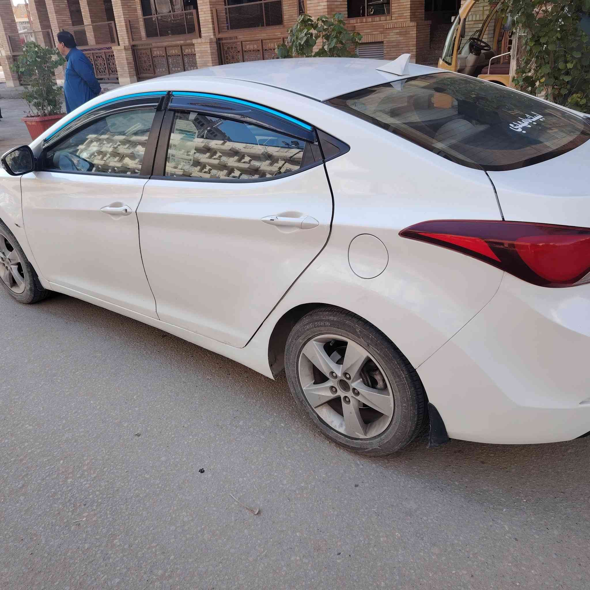 محرك 1800 دوش
رقم دهوك دولي بأسمي سنوية لل2029
السونار مرفق مع الصور البنيد طاير مو حادث بالسيارة
كفالة تامة محرك والكير وشاصي ودواخل 
السعر ٩٧ ورقة وبيها مجال 
متوفر واتساب واتصال  ***********
                    ***********.
السيارة في كربلاء المقدسة.
