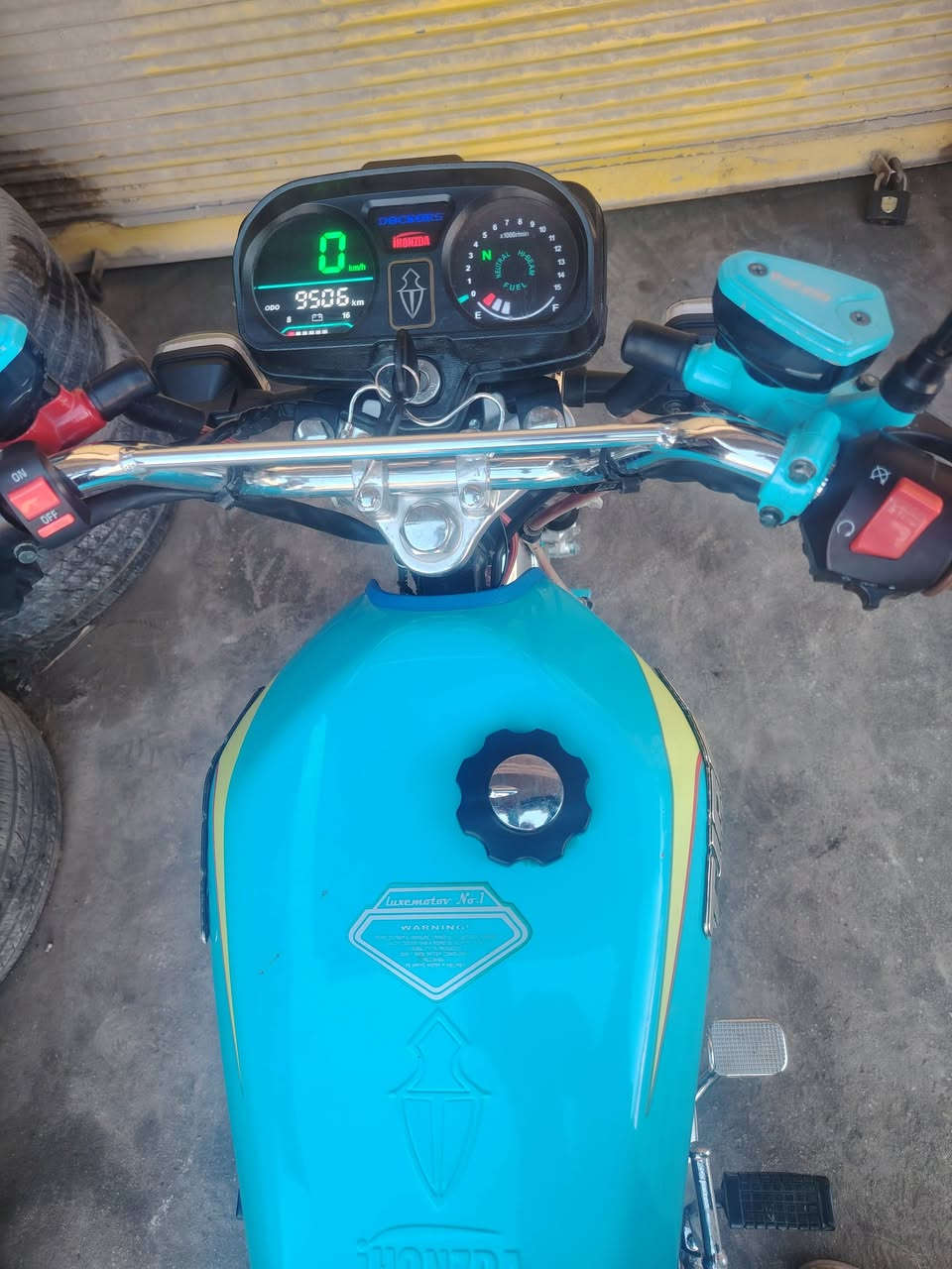 السلام عليكم 
دراجه تايكر موديل 2025 اني مطلعه عله ايدي الدراجه ما متعوبه نضافتها ٩٠٪ للبيع او مراوس حسب القناعه مكاني بابل سده الهنديه


**إذا كنت صاحب هذا الإعلان وتريد حذفه لأي سبب، رجاءا أرسل رسالة إلى الدعم الفني**