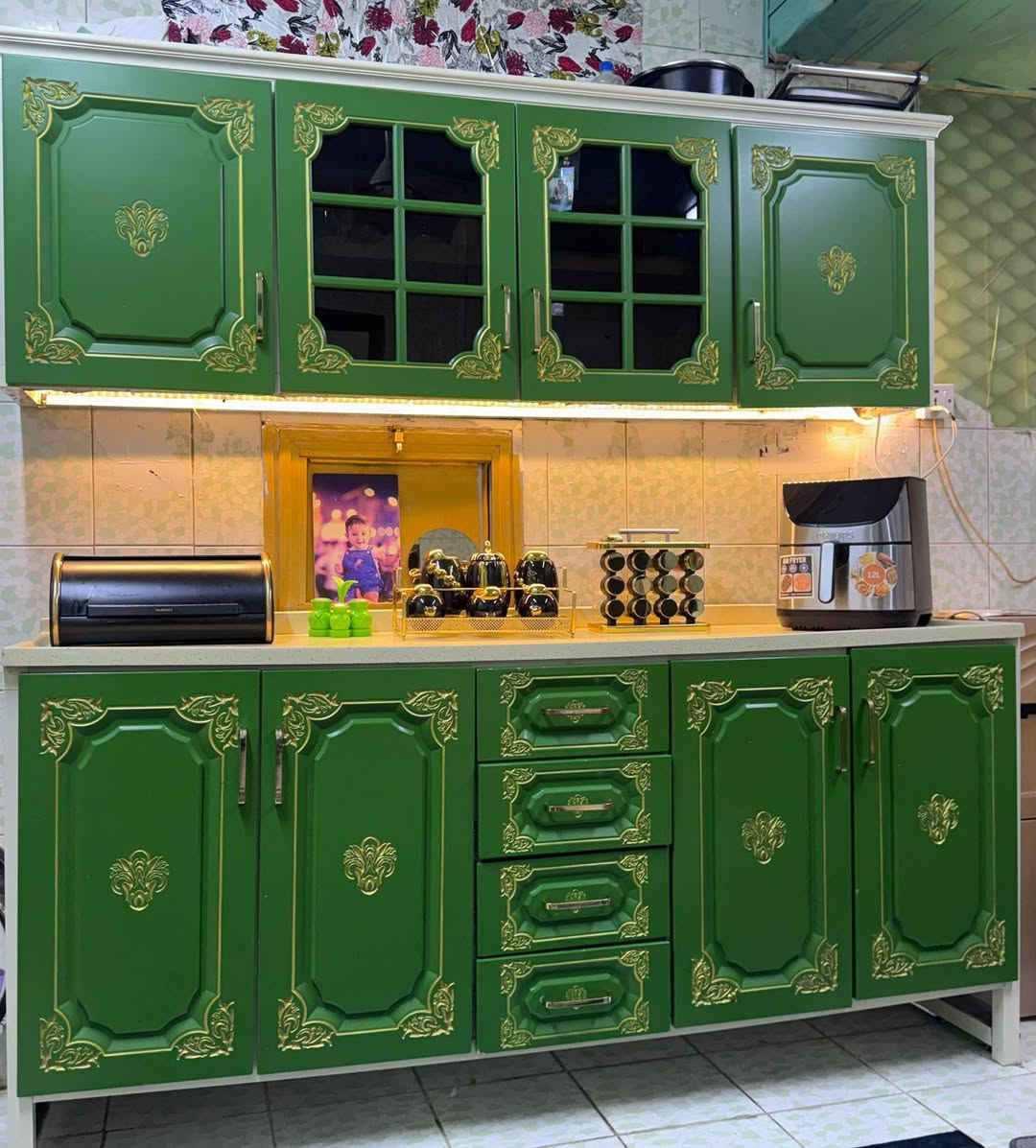 كونتر المنيوم داخل البيبان احدي اف اتصل على لخاص ***********
