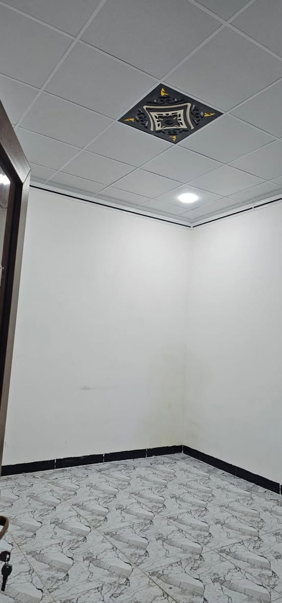 بيت للايجار حديث
مساحه ٢٠٠
طابق ارضي 
بناء٢٠٢٤ 
السعر ٣٥٠🔴 السعر ثابت رجاءً
للاستفسار الاتصال على الارقام 
‏‪0773 850 2051‬‏
***********
🔴غير متواجد على الفيس
