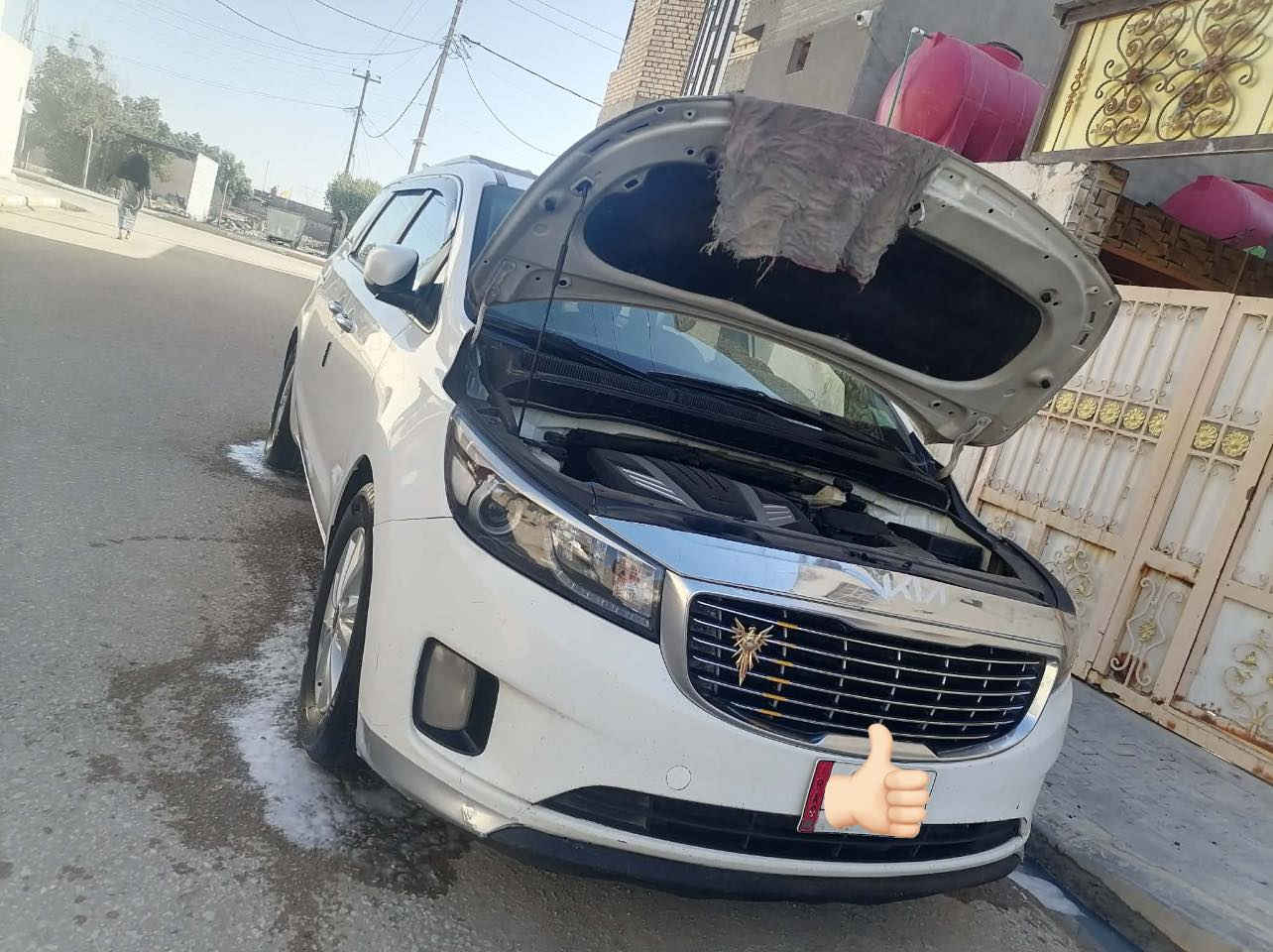 السلام عليكم للبيع كيا سيدونا امريكي تكسي رقم بغداد جاهزه السياره من كلشي ماناقصها شي حادثه بامريكا بل صوره وبل عراق طخه بل جاملغ مال قبق البانزين لحد باب السلايت فقط ماعابره نهائي السعر 215وبيه مجال الرقم لاستفسار ***********
