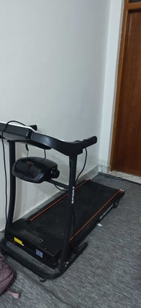 جهاز جري • استعمال قليل • نضيف