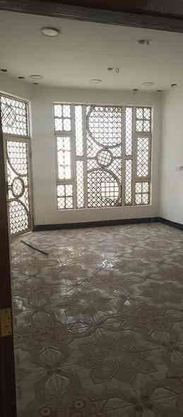 مكتب غانم للعقار للاتصال ***********
بيت للبيع 200م بناء جديد في توزيعه الدبيه جديده 
غرفتين نوم هول مطبخ استقبال
