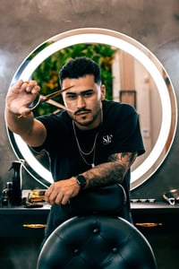 محل حلاقة • محتاج حلاق • سيف سعد