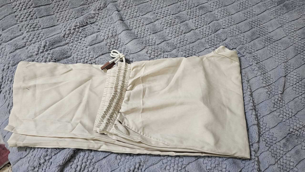 ملابس بجايم قمصان وتشيرتات،كلشي متوفر جديد القطعه على خمسه
الفحص امام المندوب اذا مو نفسه المطلوب مرجوع 
توصيل كل محافظات العراق خمسه 
وكل مناطق خمسه 
اخذ سكرين للقطعه ويجيك الرد


**إذا كنت صاحب هذا الإعلان وتريد حذفه لأي سبب، رجاءا أرسل رسالة إلى الدعم الفني**