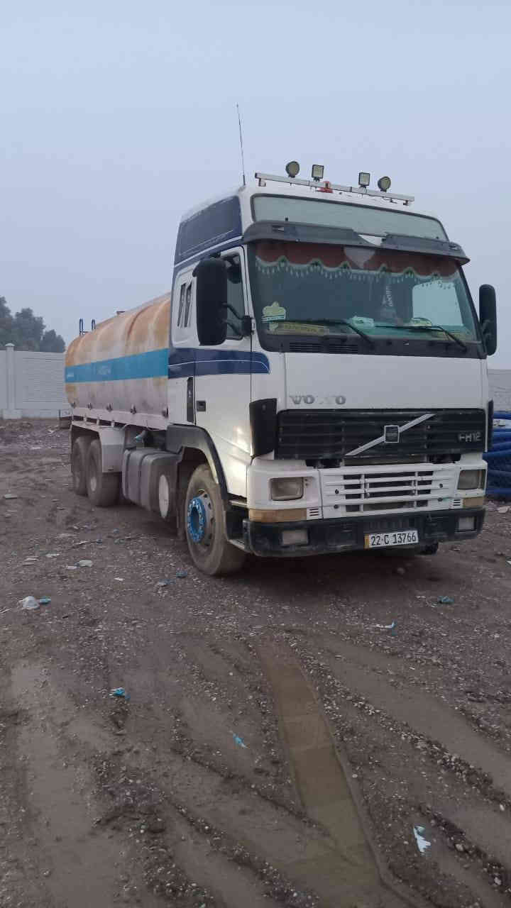 للبيع تنكر ماء فالفو ٢٠٠١ سعه الخزان ٢٥٠٠٠ محرك جديد جاهز للشغل رقم اربيل بسمنه سنويه جديد *********** السعر ١٨٥ وبي مجال
