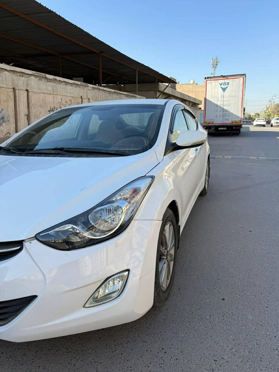 السلام  وعليكم النترا ٢٠١٢ خليجيه مكينه ٢٠٠٠ دوش بدون حادث جديده بمعنه الكلمه السعر ١١٠ وبيها مجال سياره ب اسمي مكاني بغداد الدوره ***********
