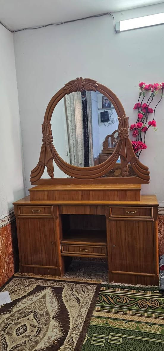 سلام عليكم غرفه كامله وجديده للبيع مكان سيطره معمل بيبسي الاتصال ***********سعر مليون
