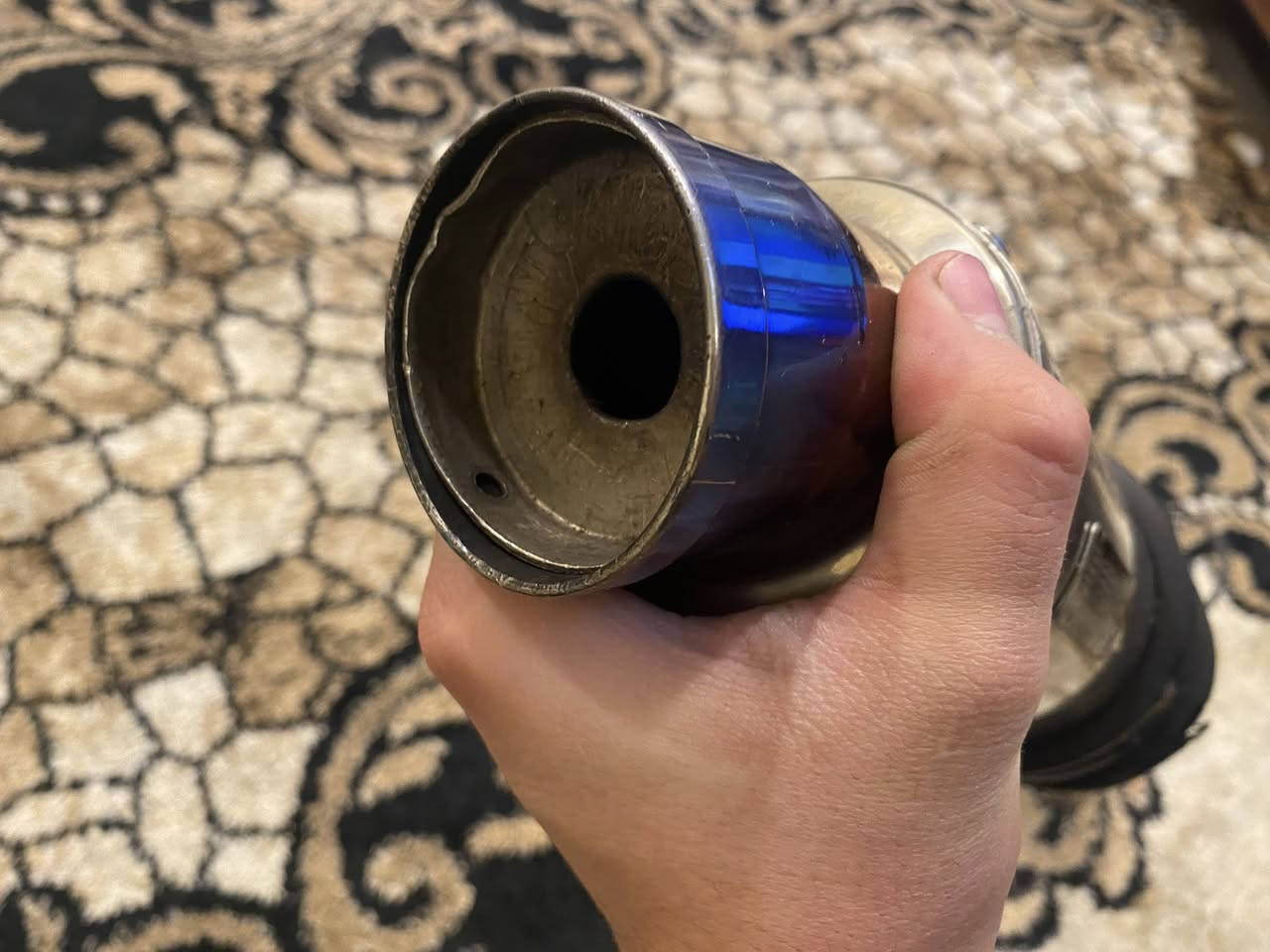 سلام عليكم صالنصه رياضي ام لحساس مال رنبه بيه كاتم صوته مال تي ماكس صالنصه مشلوعه من دراجه رنبه سكنس فحل سعر ١٧٠ رقم ***********
