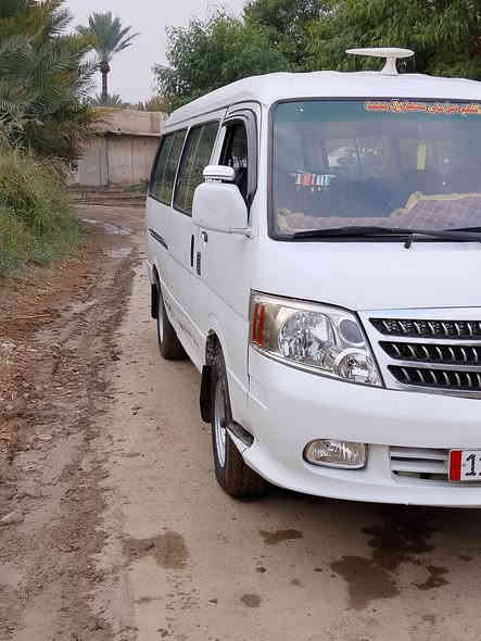 السلام عليكم فتون موديل 2009 مصبوغه حزام جمالية دوشمه جديدة رقم جديد بغداد كير محرك اكسل مكفول 55 وبيها مجال قليل متواجدة بالمدائن ومعرض المدينة المنورة
*********** المو شراي لا يتصل
