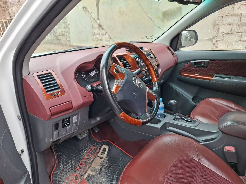 تيوت بيكب ناصي كير اوتمتيك رقم سنويه حت ٢٠٣٠ ماشي ١٢٨. مابي كولشي شاصي ١٢. رقم موبايل ***********.  *********** كركوك, العراق
