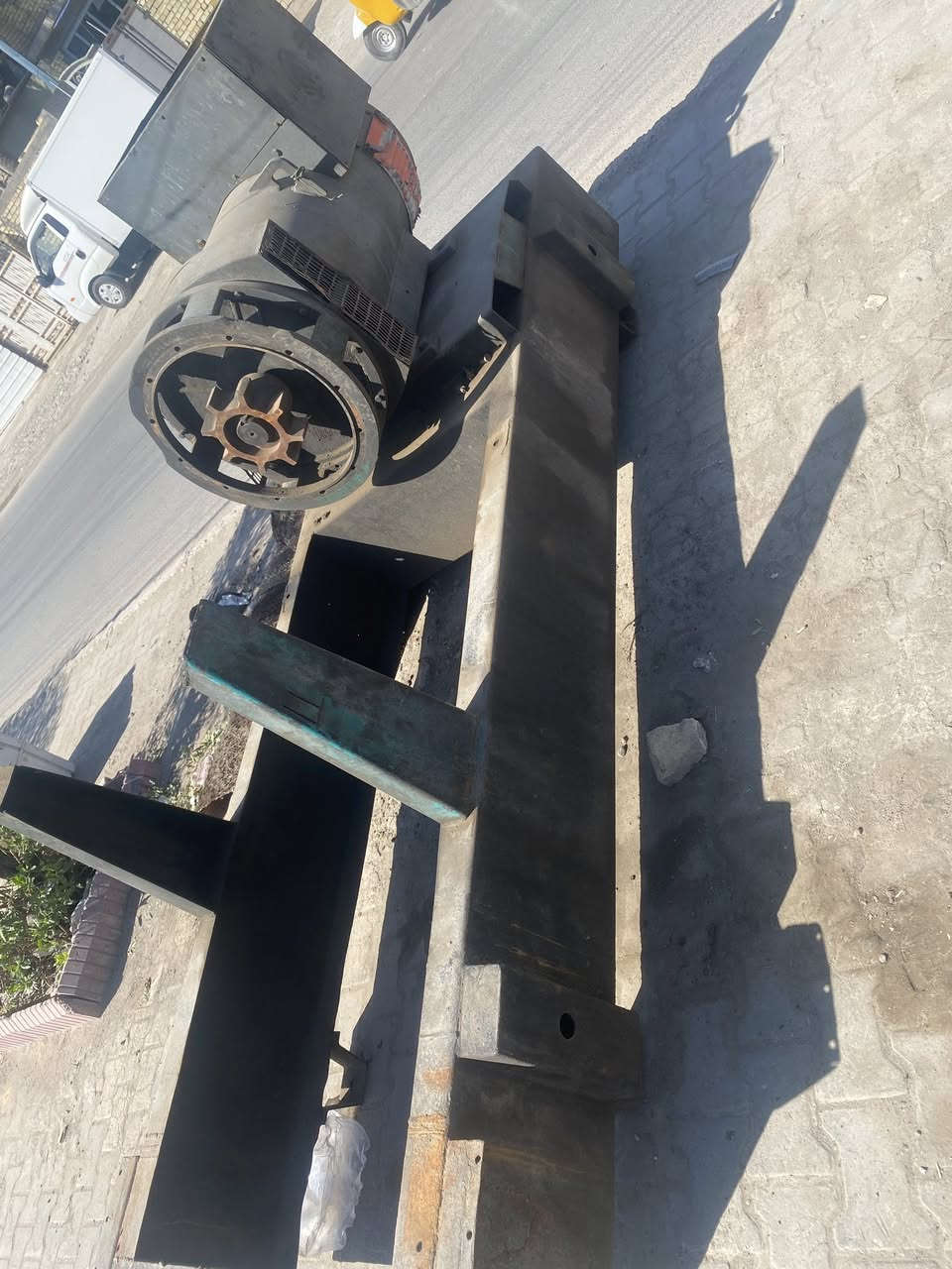 راس توليد وشاصي للبيع
راس توليد ملفوف الضهر مالته 350 كيفي 
وانتركلر +طبگه مال مكينة 8

الاستفسار
***********
***********
