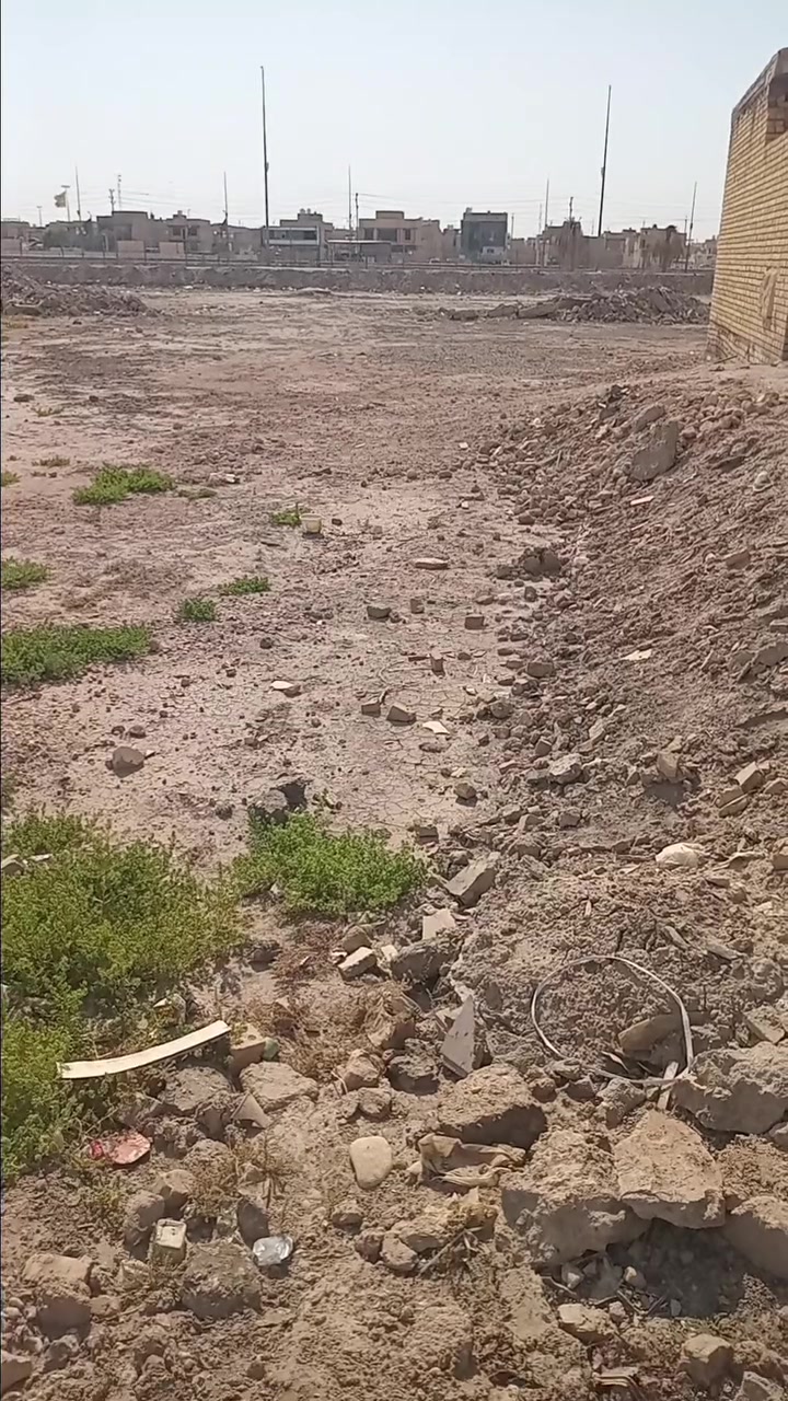 قطعه أرض للبيع ٢٠٠م الفداء نهايه شارع ابو لبنان سكن ماء كهرباء مجاري يمها السعر ٧٢ مع المجال
واتساب***********
