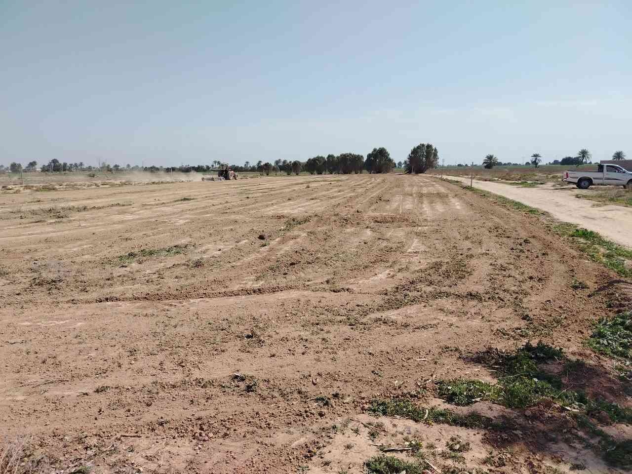 قطعة أرض للبيع المساحه ٢دونم طابو زراعي سند ٢٥ المكان طريق مسعده بالقرب من محلات الحسين الإبراهيم للاستفسار الاتصال على الرقم التالي ***********
