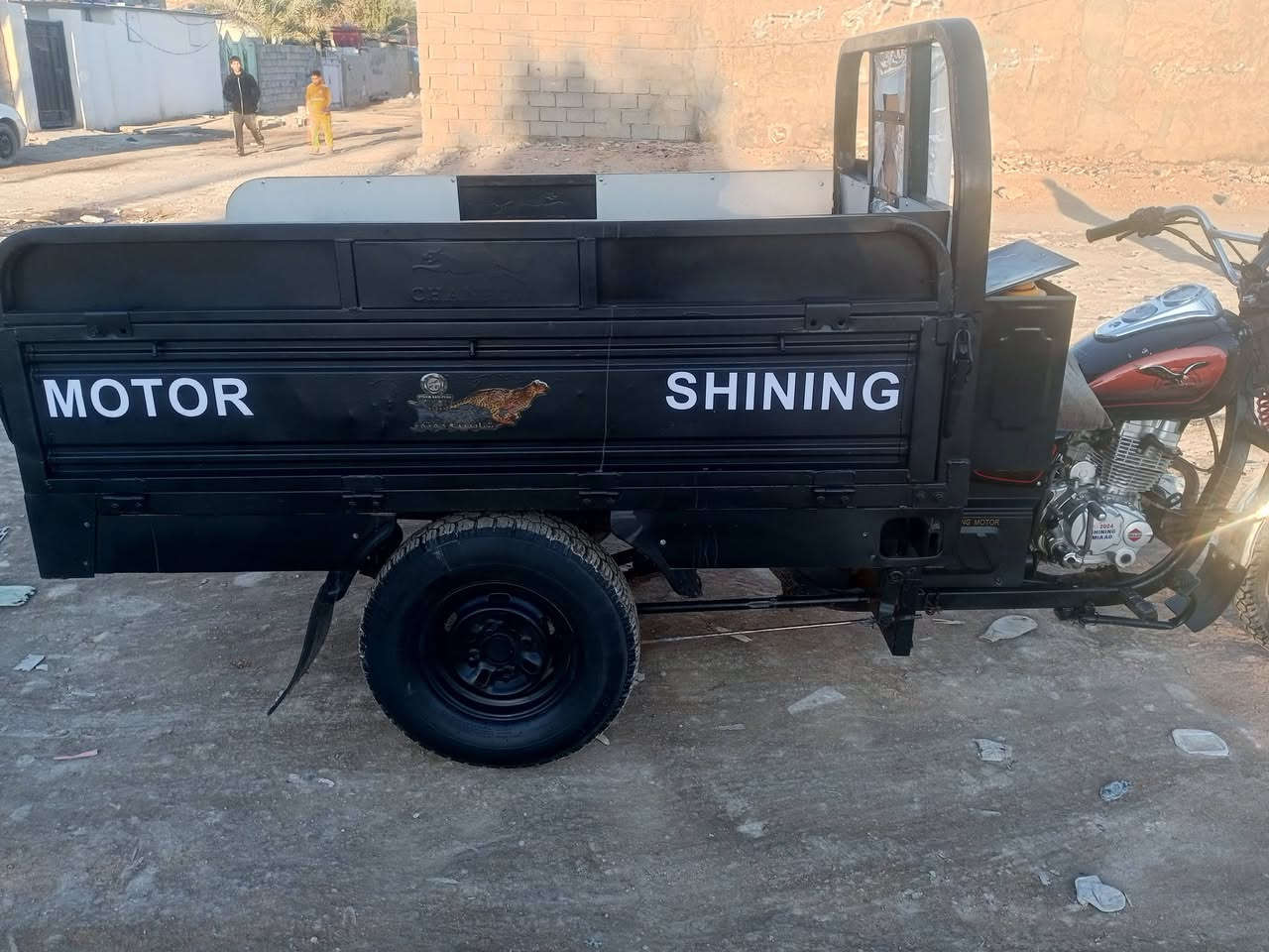 السلام عليكم ستوته للبيع موديل 16 مكينه 24 ستوته حلوه ونظيفه مقفوله كفاله عامه مكان كربلاء حي الغدير كهربائيات كلها شغاله نقره سلف ما متواجد على الفيس***********
