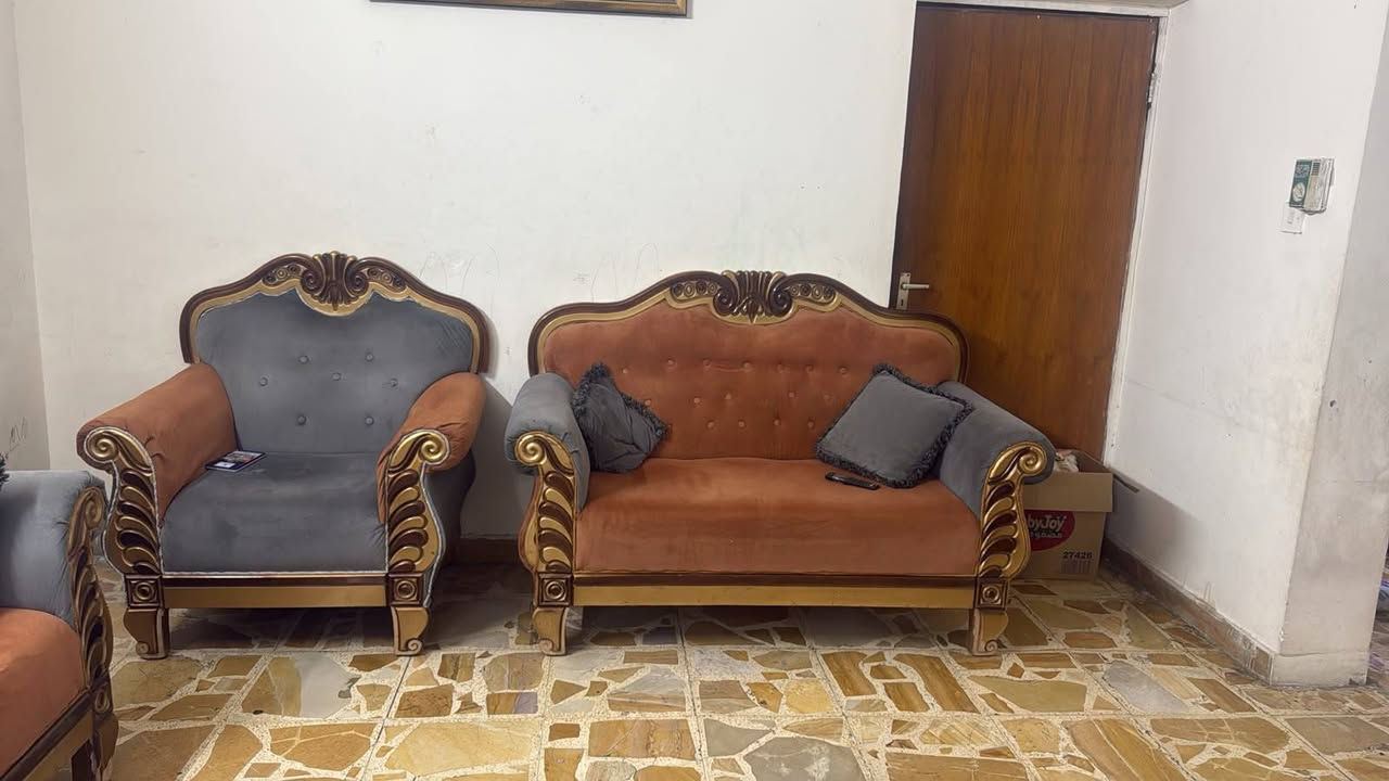 تخم للبيع وميز طعام 450 الف مكان كراده ‏‪ ‏ ‏‪***********‬‏

