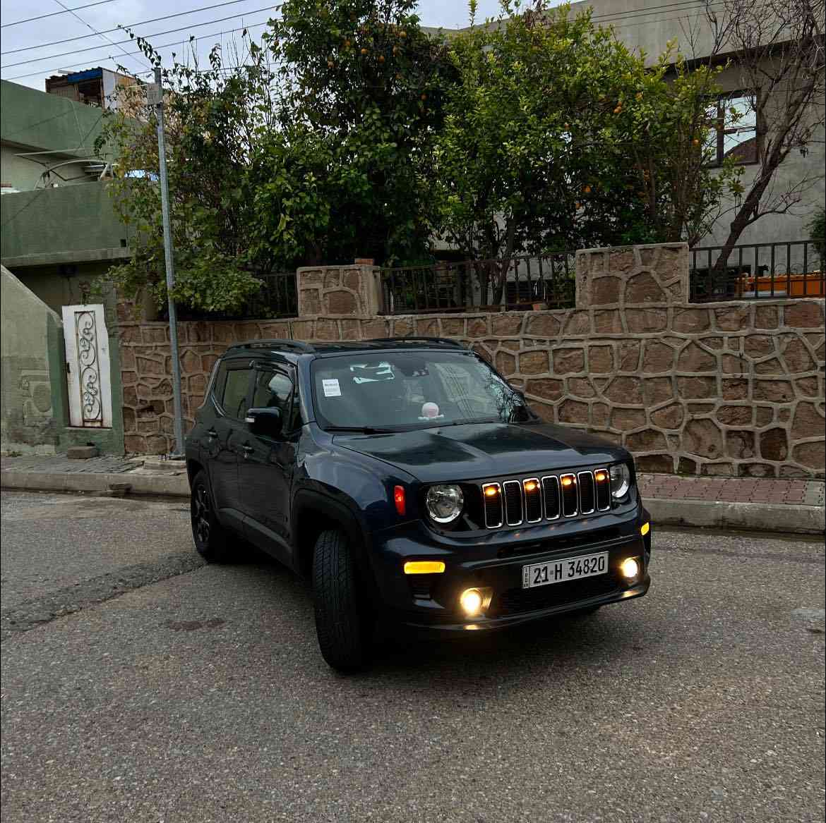 سلام عليكم للبيع او مراوسه
JEEP
RENEGADE
2020
LİMİTED
2,4L
V4
80,000 KILOMETERS 

المواصفات////
• مكينة 4 سلندر
• سعة المحرك 2.4 لتر بنزين
• قوة 180 حصان
• قير أوتوماتيك 9 سرعات
• نظام دفع أمامي (FWD)
• أوضاع قيادة متعددة (Auto / Snow / Sand / Mud)
• تبريد أمامي ثنائي
• إشارات بالمرايا
• تحكمات على الستيرنج
• شاشة كبيرة 9 إنش
‏• Apple CarPlay
‏• Android Auto
• بلوتوث
‏• USB
• مثبت سرعة راداري
• تحديد مسار
• رادار أمامي
• رادار جانبي
• رادار خلفي
• كاميرا خلفية
• نقطة عمياء
• تنبيه مرور خلفي
• جنوط ألمنيوم 19 إنش
• تشغيل بصمة
• دخول ذكي
• مصابيح أمامية LED
• إضاءة نهارية LED
• مكيف أوتوماتيك ثنائي التحكم
• حساسات أمامية وخلفية
• نظام ثبات إلكتروني ESP
• مساعد صعود المرتفعا

ضرر ///. بونيد صبغ فقط ❗️ 

السعر 135$ ورقة وبيها مجال 💵

مكان سيارة كركوك 

📞 0770-912-5605


**إذا كنت صاحب هذا الإعلان وتريد حذفه لأي سبب، رجاءا أرسل رسالة إلى الدعم الفني**