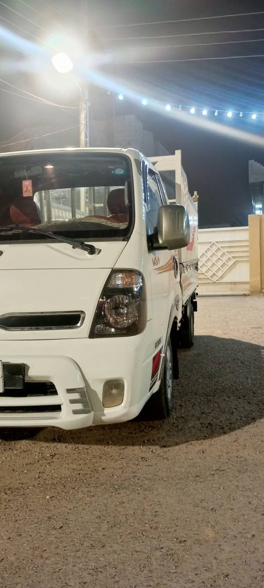 السلام عليكم ورحمة الله وبركاته سياره كيه عموشه للبيع رقم الانبار سياره نضيفه حيل مكفوله من ضربه وصبغ ومكفوله من كير ومحرك واكسل /تدفئه تبريد شغال كلشي سياره نضيفه حيل رقم صاحب السياره ***********/***********
