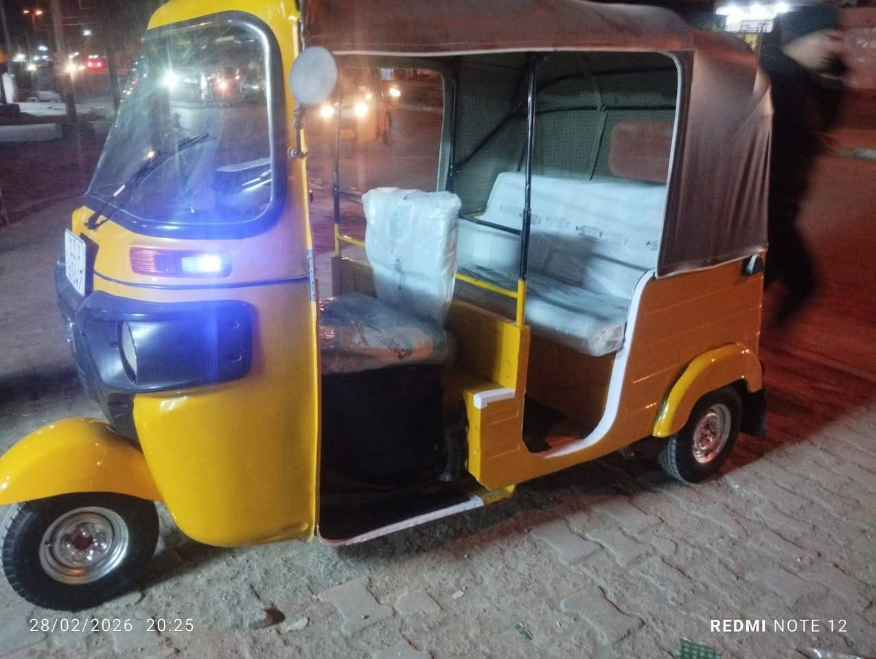 سلام عليكم تكتك للبيع موديل 19شهر 12مرقم كشره كفاله سعر 6 شراي اتصل ***********مكاني مجر مكلف بنشر
