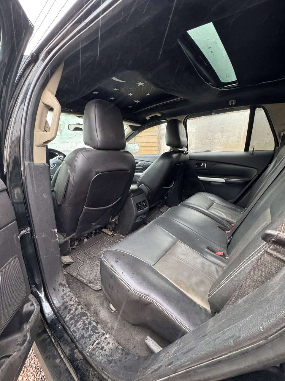 السلام عليكم
للبيع فقط 
فورد ايدج موديل٢٠١١رقم بغداد انكليزي 
خليجي شركة نيفا بصمة فول واحد على واحد  محرك ٣٥٠٠ كشنات جلد تدفئة بالكشنات بانوراما شاشة كبيرة كشن كهرباء ماشية ١٤٣ الف كيلو محرك جديد السيارة بيها صبغ احزام أثر شخوط مكفولة من ضربة فقط جوى التأير الخلفي ضربة بسيطة فقط السعر 108ورقة ماكو يهج سعر عنوان السيارة بغداد الزعفرانية جسر ديالى القديم هاتف ***********و***********
