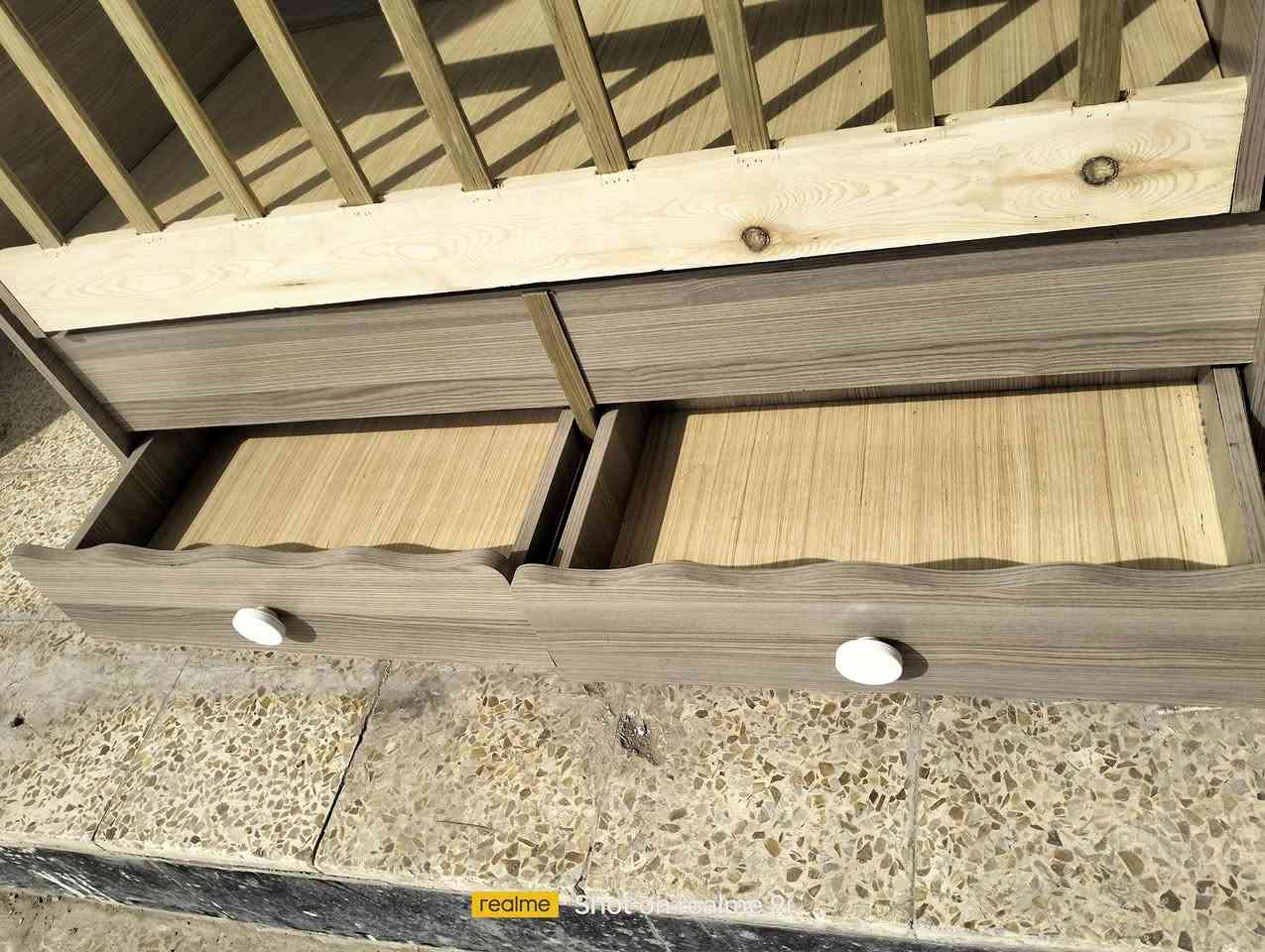 سلام عليكم

تخت اطفال خشب بي مجرات سلايت

قياسات العرض 66 ..طول 124

السعر 70 
الرقم ***********
