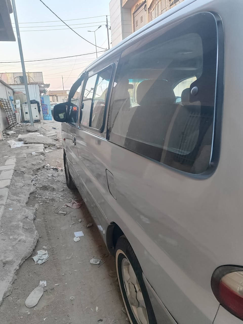 هونداي ستاركس 2006 مكينه مفتوح بالكارتون كير واكسل كله مكفول  8 راكب رقم قادسيه ألماني سنويه لل 28 مكفوله من الحادث والضربة واي طخه مصبوغه جماليه بسبب الجرد تخم تاير حداديه جديده الشواصي جهه بلاديه والثانيه تصليح بسيط السعر 65 وبيه مجال السياره بالحله وشرط المداور ثاني يوم  للأستفسار ***********0
