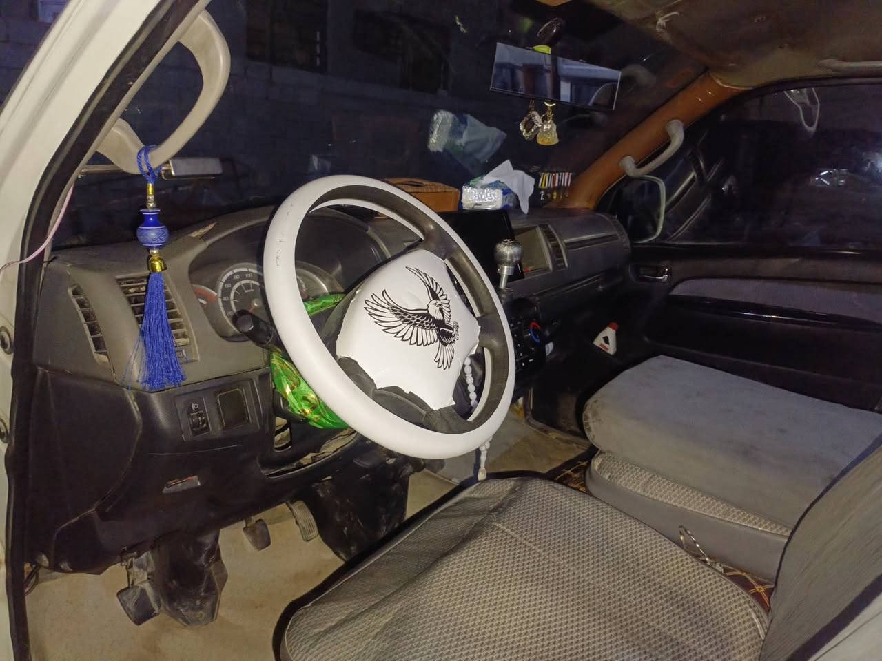 سلام عليكم جنبي عالي موديل 2012للبيع رقم كربلاء انكليزي جاهزه تبريد سنتر لوك شاشه كامره خلفيه تخم تاير مكينه كير اكسن مكفول كهربائيات كلها شغاله 
*********** مكاني كربلاء قرب سيطرت البراهيميه
السعر 120
