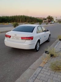 للبيع سوناتا موديل 2009 خليجي بيه صبغ مكانات موضح ب سونار وباقي السيار...
