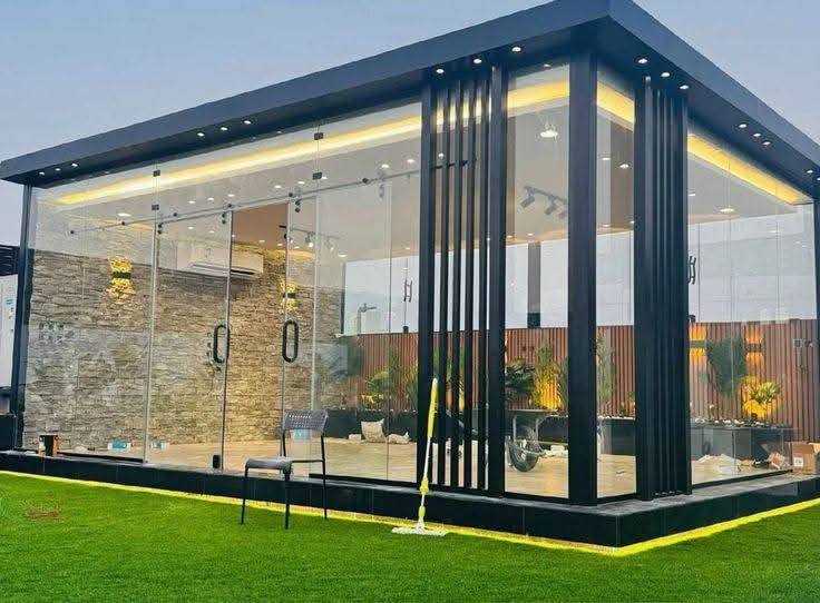 حدادة عامه كادر متخصص ديكورات محجرات جلسات
وكل ما يخص الحدادة ***********
