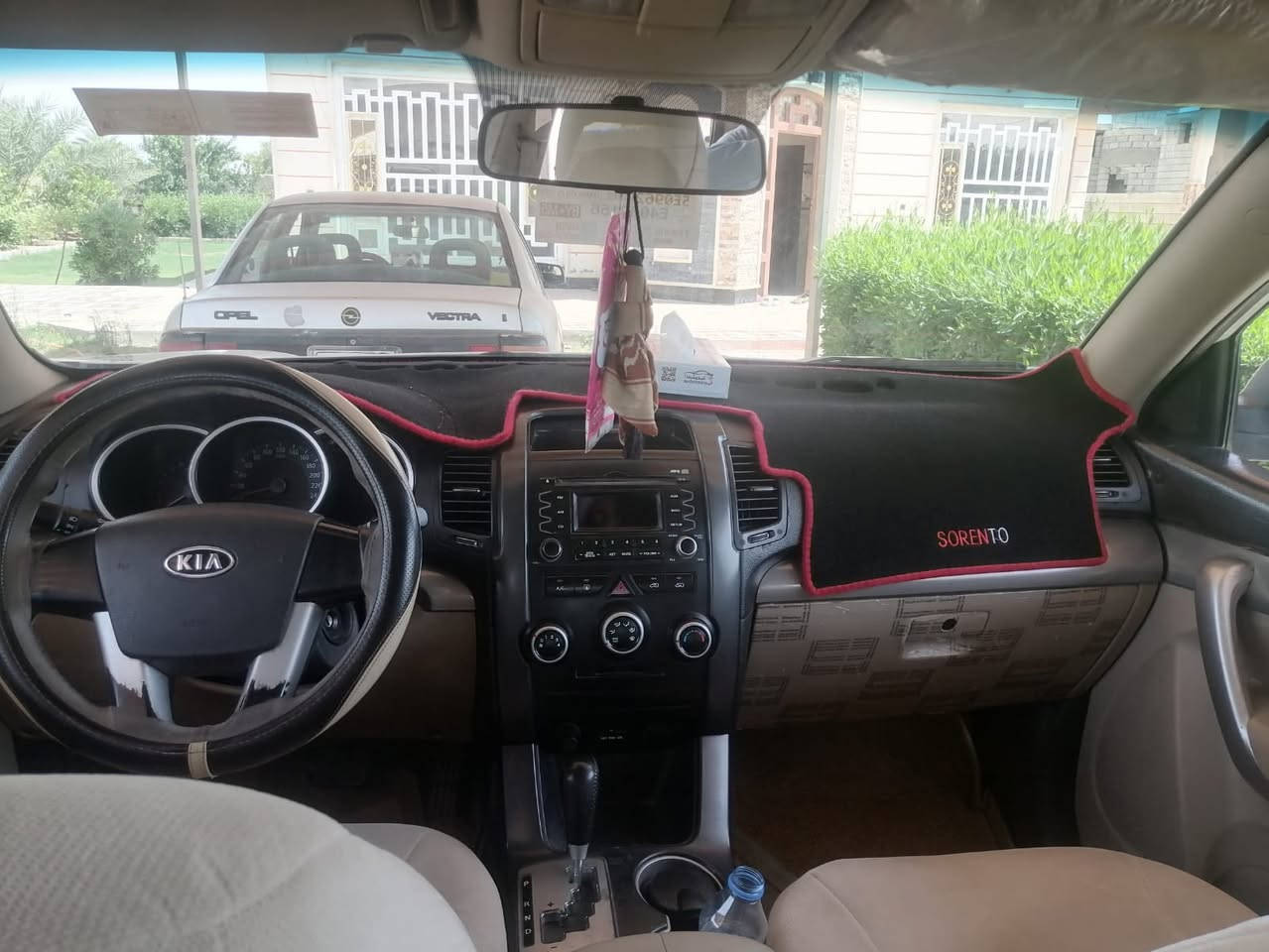 مكلف بالنشر  السلام عليكم 
للبيع او امراوس سورنتو ٢٠١١ خليجي محرك 4 بدون ضرر فقط بارد شويه  بل باب سنوية رقم سليمانيه منتهيه صار شهرين 

للاستفسار الاتصال على ***********
