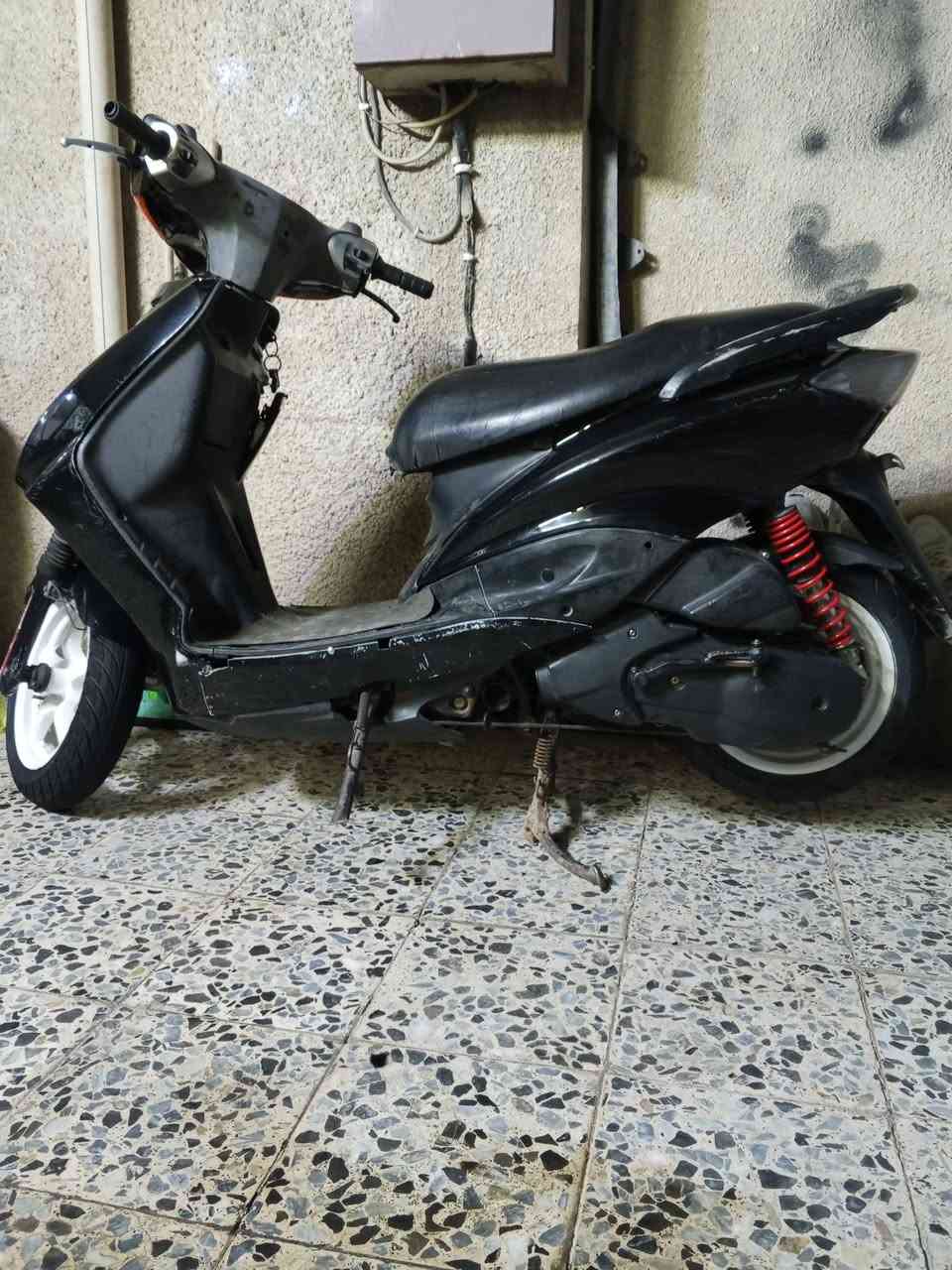 لبيع سكنس نثيه شوفت عينك كامله مكمله ***********
