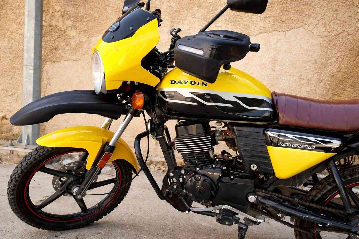 🚨 للبيع 🚨
دراجة دايون موديل 2023
✔️ ما مفتوح بيها ولا برغي (وكالة)
✔️ نظيفة جداً شرط
✔️ استخدام خفيف
✔️ تحتاج بس بنزين ودهن وتمشي

📍 الموقع: كوت / واسط
📞 للتواصل: ***********
(اتصال أو واتساب)

السعر: قابل للتفاوض للجادين فقط
