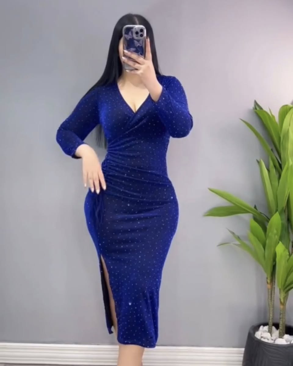 #تخفيضات_نار🔥❤️

إحنا أول من يبدّي عروض العيد بالحمزة الغربي 🔥
#فستان_ملكي_وأنيق بس بـ #10:000_دينار 👗

عرض خاص بمناسبة العيد ، والكمية محدودة ، لحك قبل ما يخلص

📍 #مجمع_حمودي_البديري
الحمزة الغربي شارع زيد وأيهم قرب عارضة المواكب (عارضة بيت نصيف)

📲 للتواصل واتساب: ***********

العيد غير ويانة
