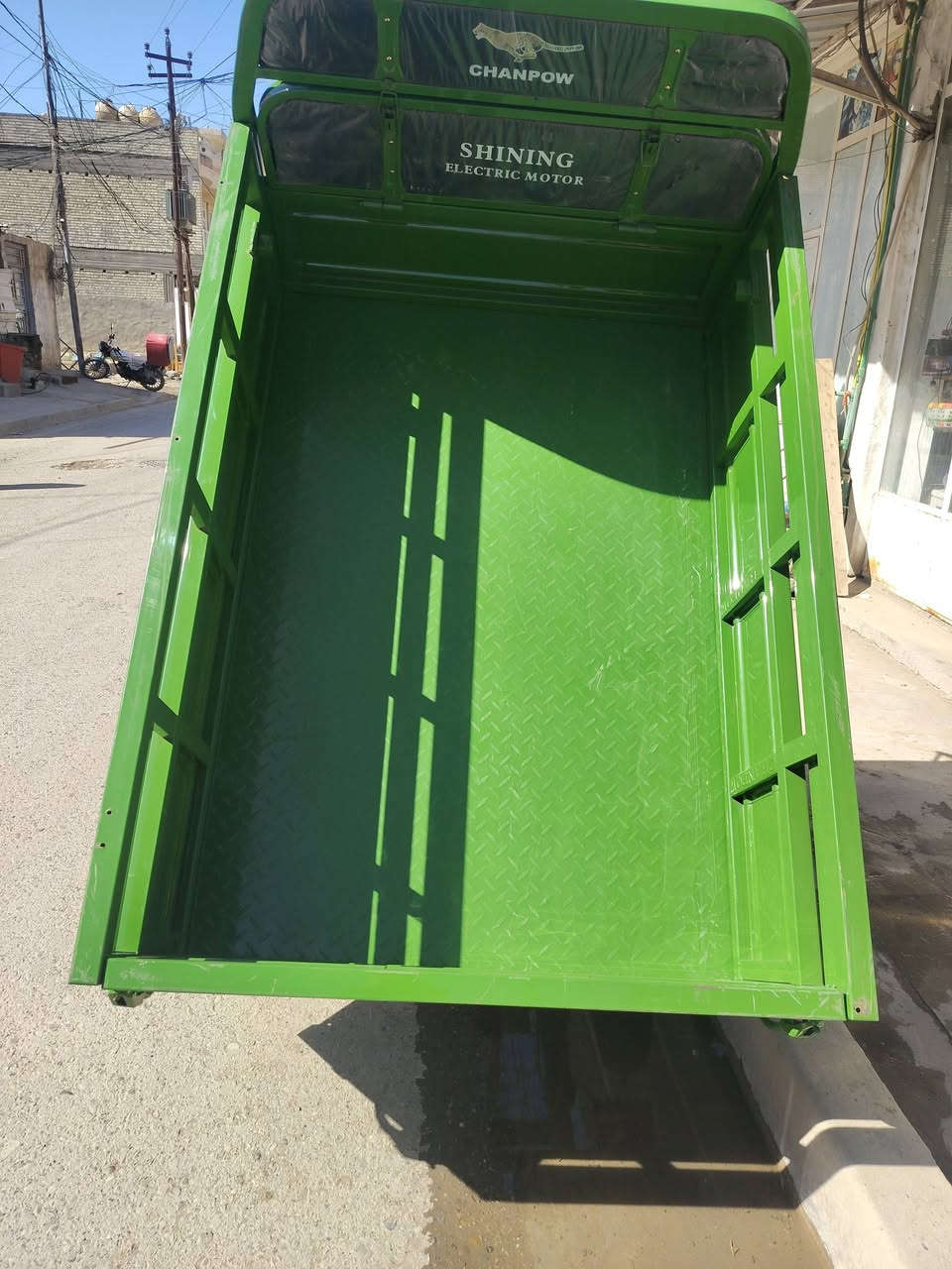 متاح ستوته شحن موديل 26 كامل اي نقص مابيه باتريات عدد 5 مسطره الكبار السعر مليون 250 بغداد الجزيرة السياحيه هاتف ***********
