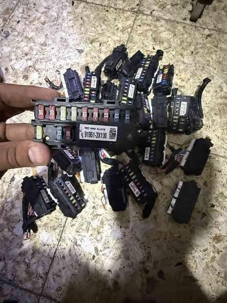 السلام عليكم
ما اطول عليكم شتحتاج أدوات كوري من موديل 
حداديه صدر كشر كفرات بطائن دروعه وأي شي بل صور موجود 
٢٠٠٨ الئ ٢٠٢٠ اتصل وتدلل 
وهاذا رقمي *********** 
خوي مصطفئ ***********
عنوان المحل بغداد غزاليه
