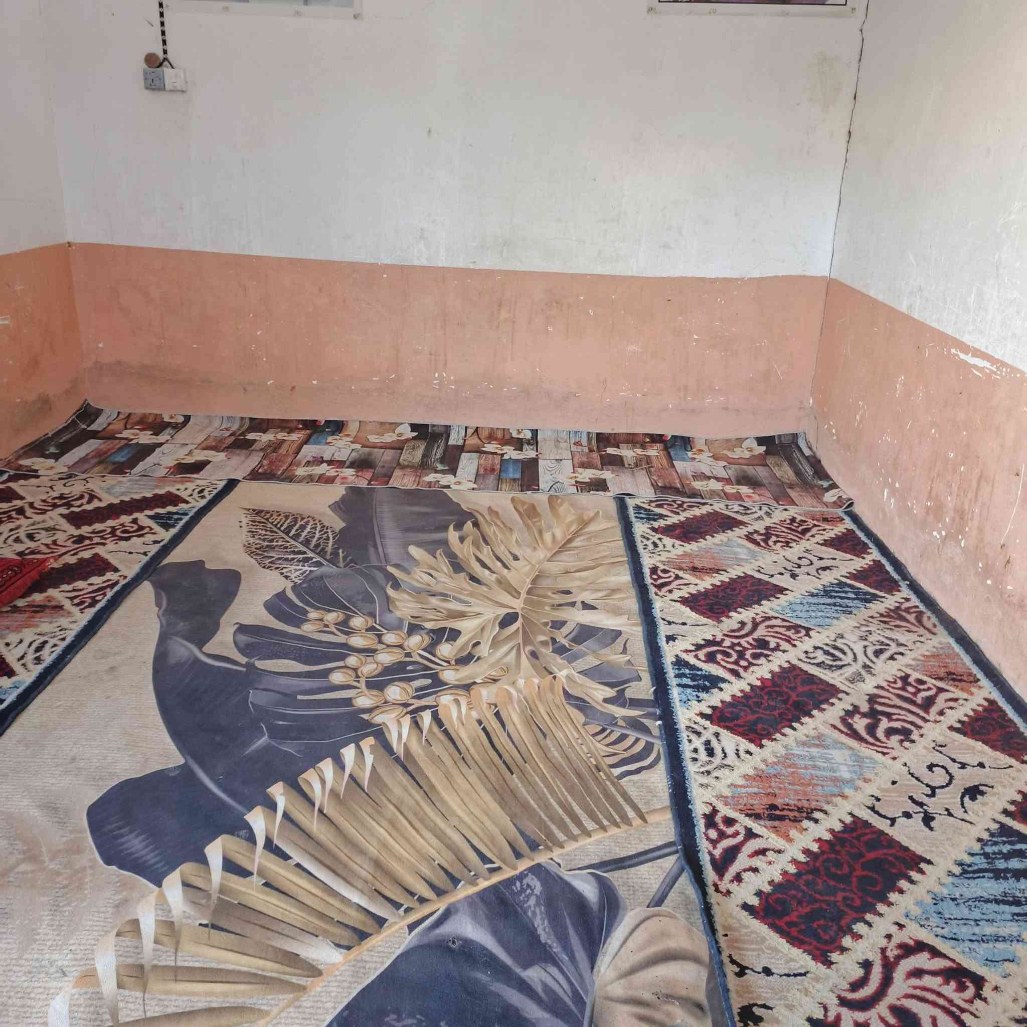 بسم الله الرحمن الرحيم
بيت زراعي للبيع 
طريق المشايه نزلة حسينية الامير 
مقابيل أسواق ابو صلاح
على الشارع مباشرتآ 
غرفتين وصاله ومطبخ وديوانيه وصحيات 
المساحة / 170 متر
السعر وباقي التفاصيل على
 الارقام الموجوده بالاعلان 
***********//***********
او مراسلة الصفحة
