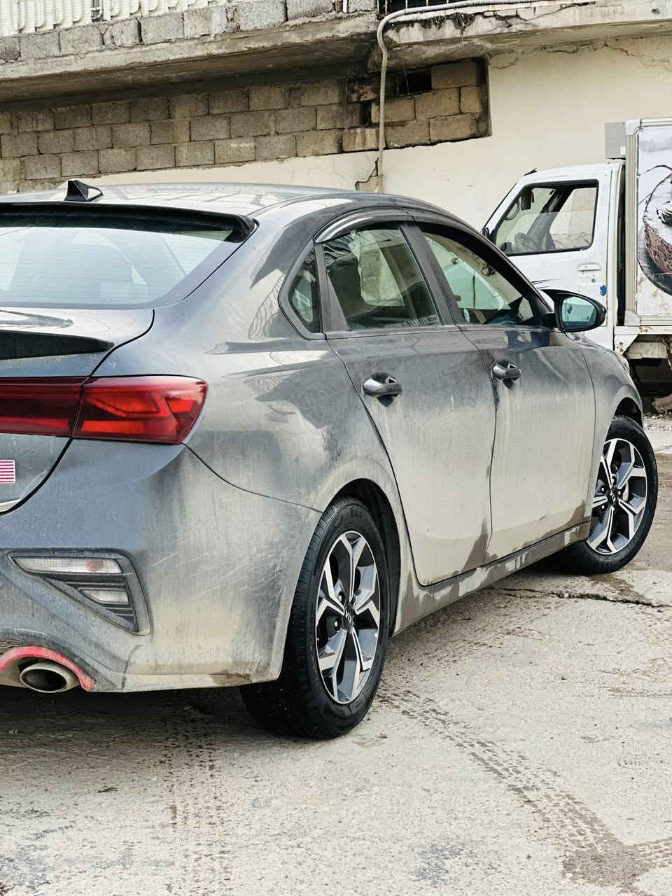 سلامو عليكم كيافورتي 2020نص فول سياره بيها جاملغ وبوند بدون دواخل سياره مال بيت صاحب الشرعي اني تحويل ثاني يوم  رقم أربيل محرك20مكان السياره موصل الزهور $156بيها مجال ***********
***********
