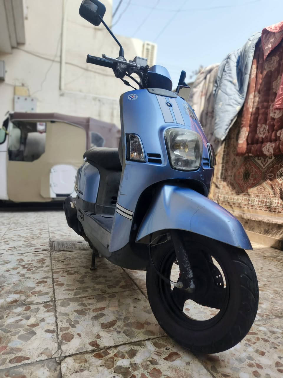 اسلام عليكم دراجه بوليس كفاله عامه كلهه ختم واحد ويا مكينه دراجه بلاديه كهربائية كلهه شغاله السعر 850 وبيهه مجال شراي يتصل ***********
