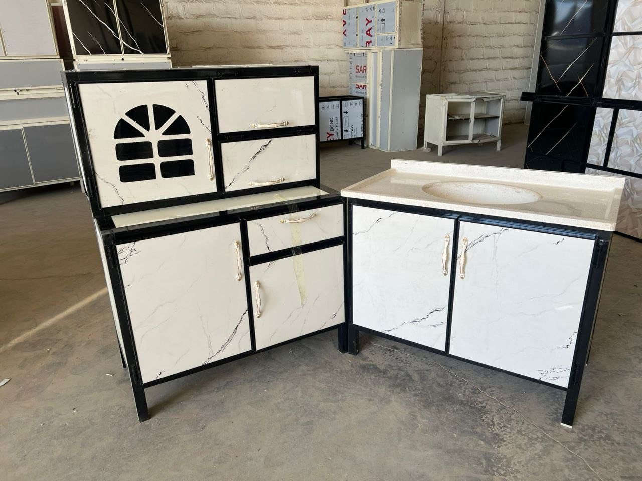 كاونتر متر وملحق مع سنك متر 
السعر 165 الف فقط


**إذا كنت صاحب هذا الإعلان وتريد حذفه لأي سبب، رجاءا أرسل رسالة إلى الدعم الفني**