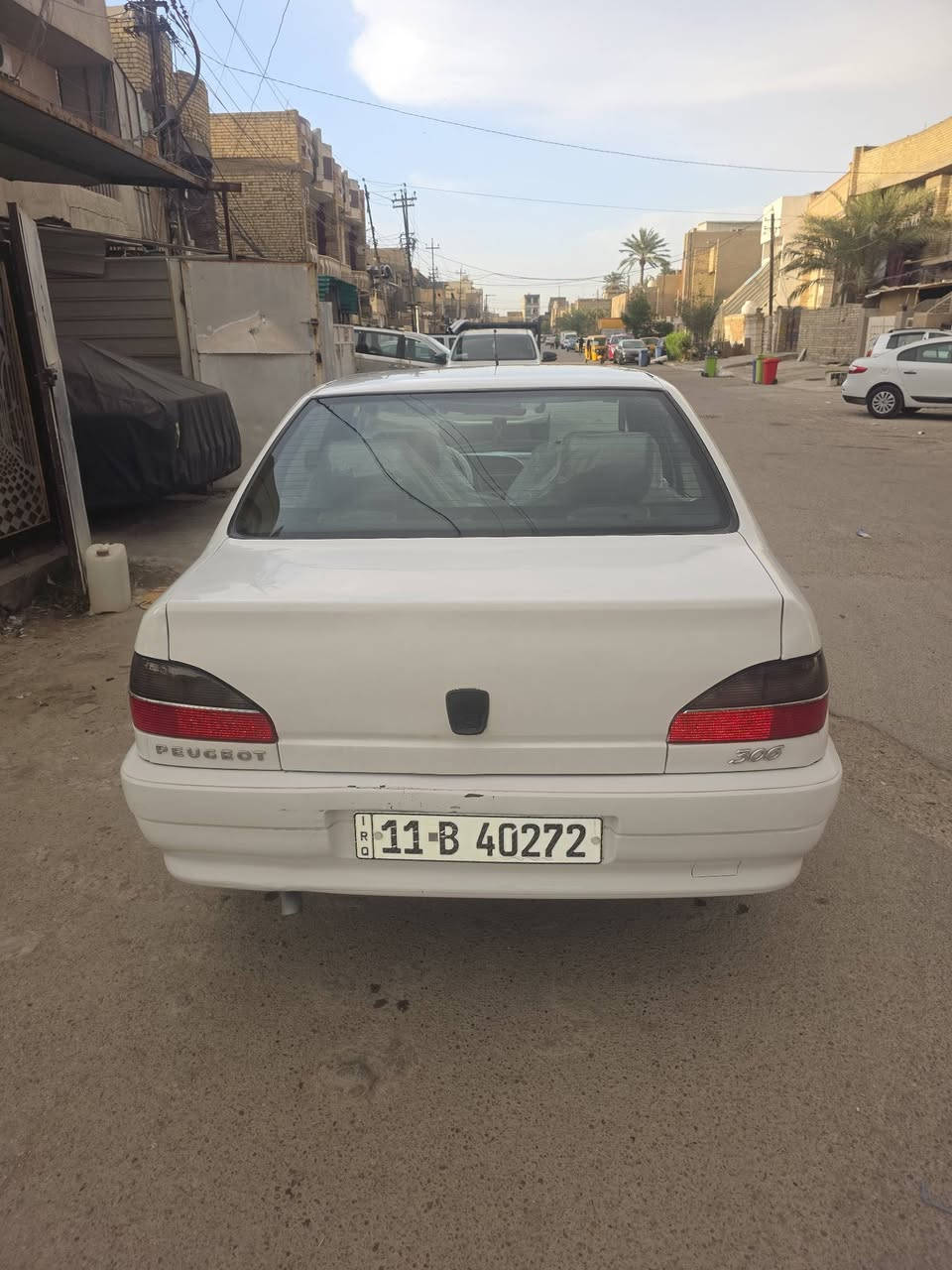 السلام عليكم
بيجو فرنسي 306 موديل 2001
ماشي 200 الف
ببهة طخة بخشم الجاملغ الخلفي بي شبر معجون
وبخشم البنيد والصندوك
سعر 53 وبي مجال 
***********
