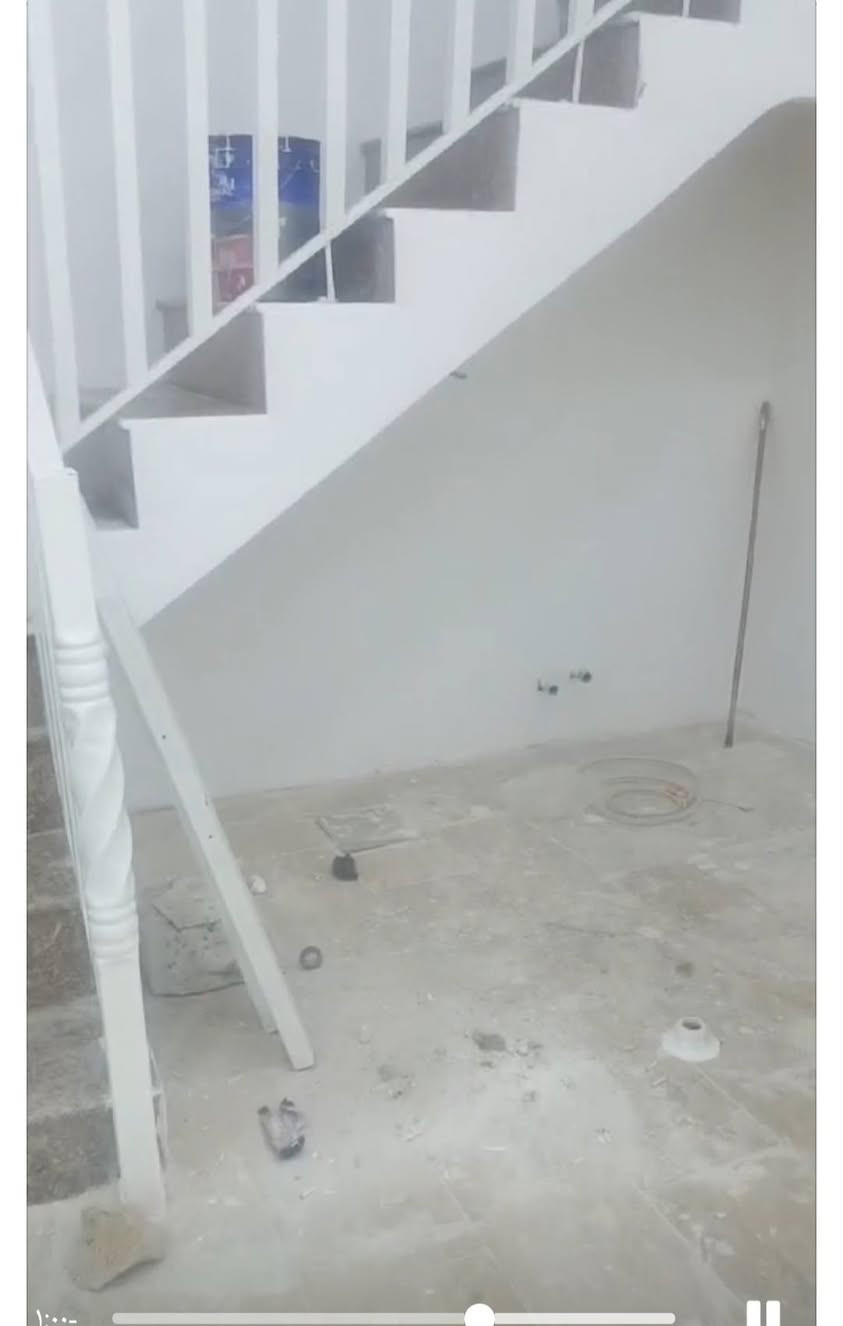 بيت 100 متر شارع ميثم التمار  للبيع  زراعي  
البيع نقد أو اقصاد 
تفاصيل البيت 
100 مربع  طابقين كونكريت 
3 غرف نوم 
استقبال 
صالتين 
مطبخين 
حمامات  2 
البيت فارغ وجاهز للسكن مباشر 
السعر 250 بالاقصاد  تدفع نص المبلغ والباقي حسب الاتفاق 
النقد 230 مليون 
شارع ميثم خلف اسواق الكفيل 
***********
***********
