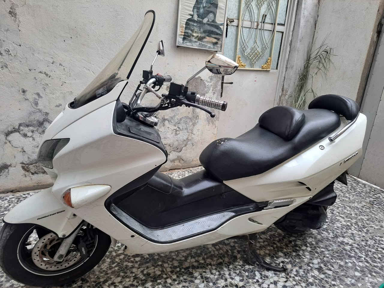 فورزا سويج صفر سته البيع دراجة كامله مابيه اي نقص كهربائيات كله شغاله اوراق موجوده السعر ٧٥٠ الف مكان بغداد مدينه الصدر ***********
